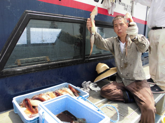 松本さんも年に数回のスルメイカ釣り！